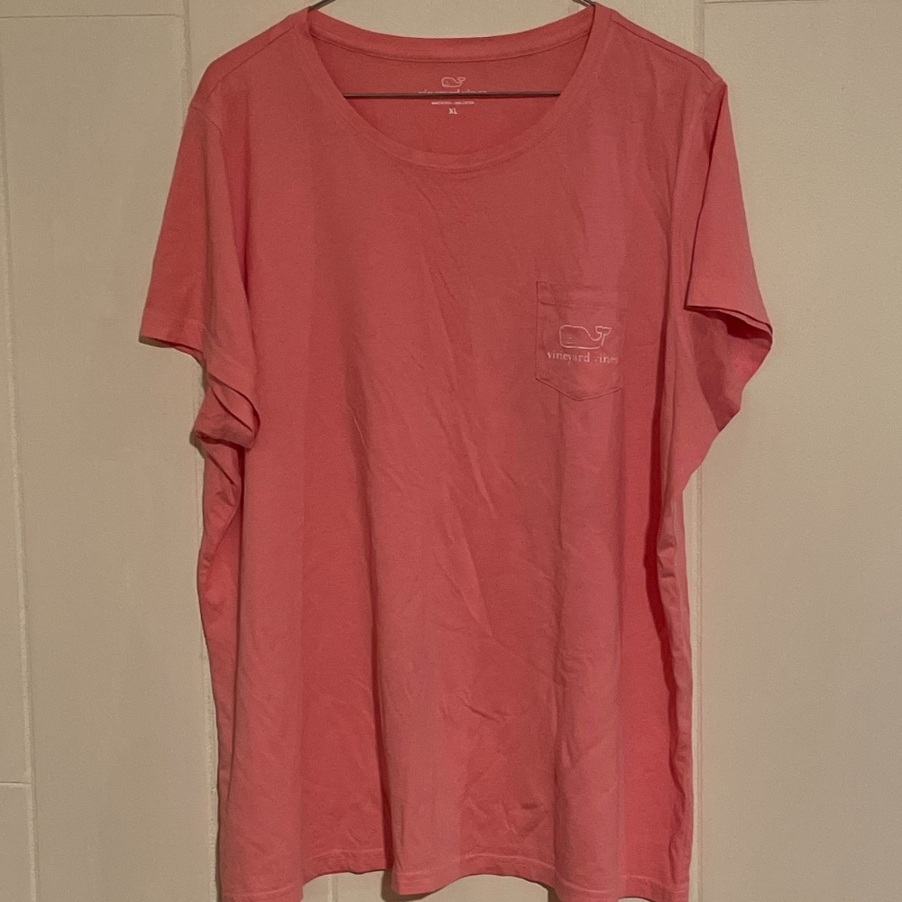 Vineyard Vine tshirt